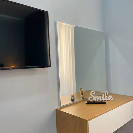 Franci's No1 تيرانا